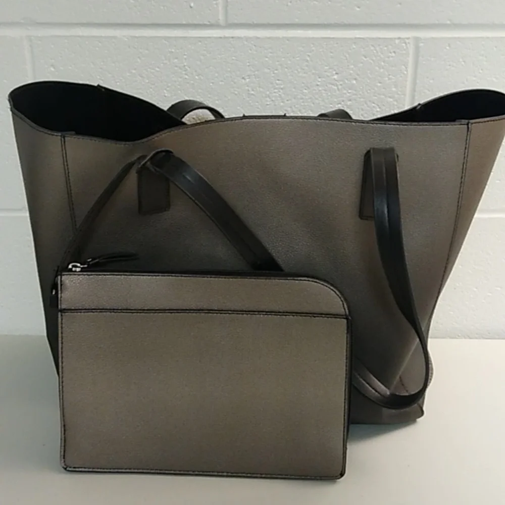 Everyday Black Leather Tote Bag with Shoulder Straps